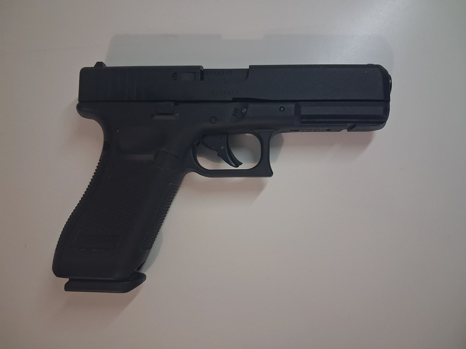 Glock 17 Gen5 CO2 Airgun 4.5 mm BB – Blowback