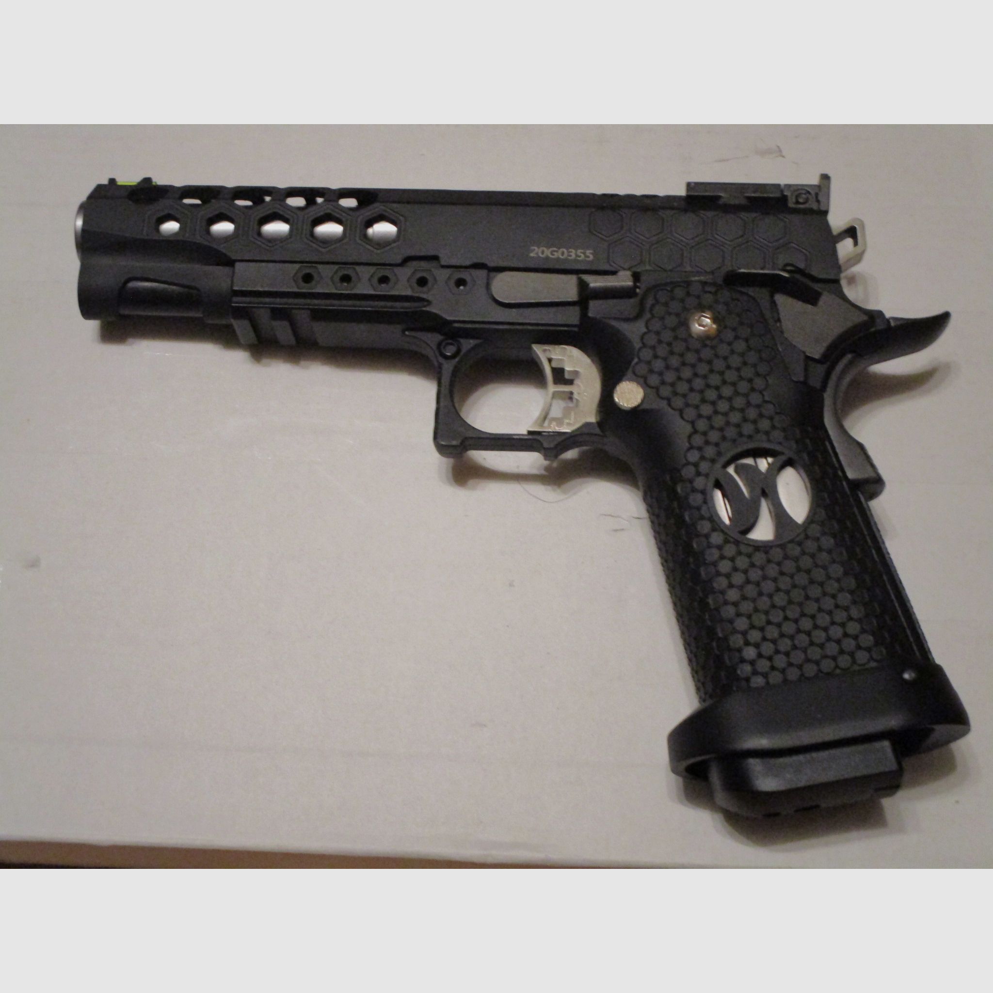 AW Custom HX2502 Hex Cut GBB