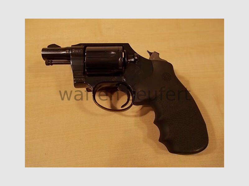 Colt Detective 2" snub nose Hogue rubber grip