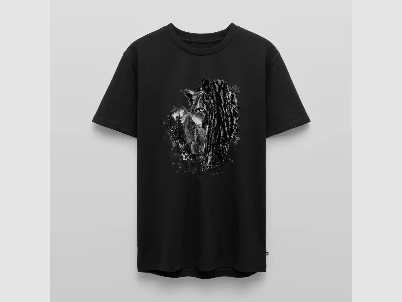 PUMA Men´s Premium T-Shirt „Lauernder Puma"