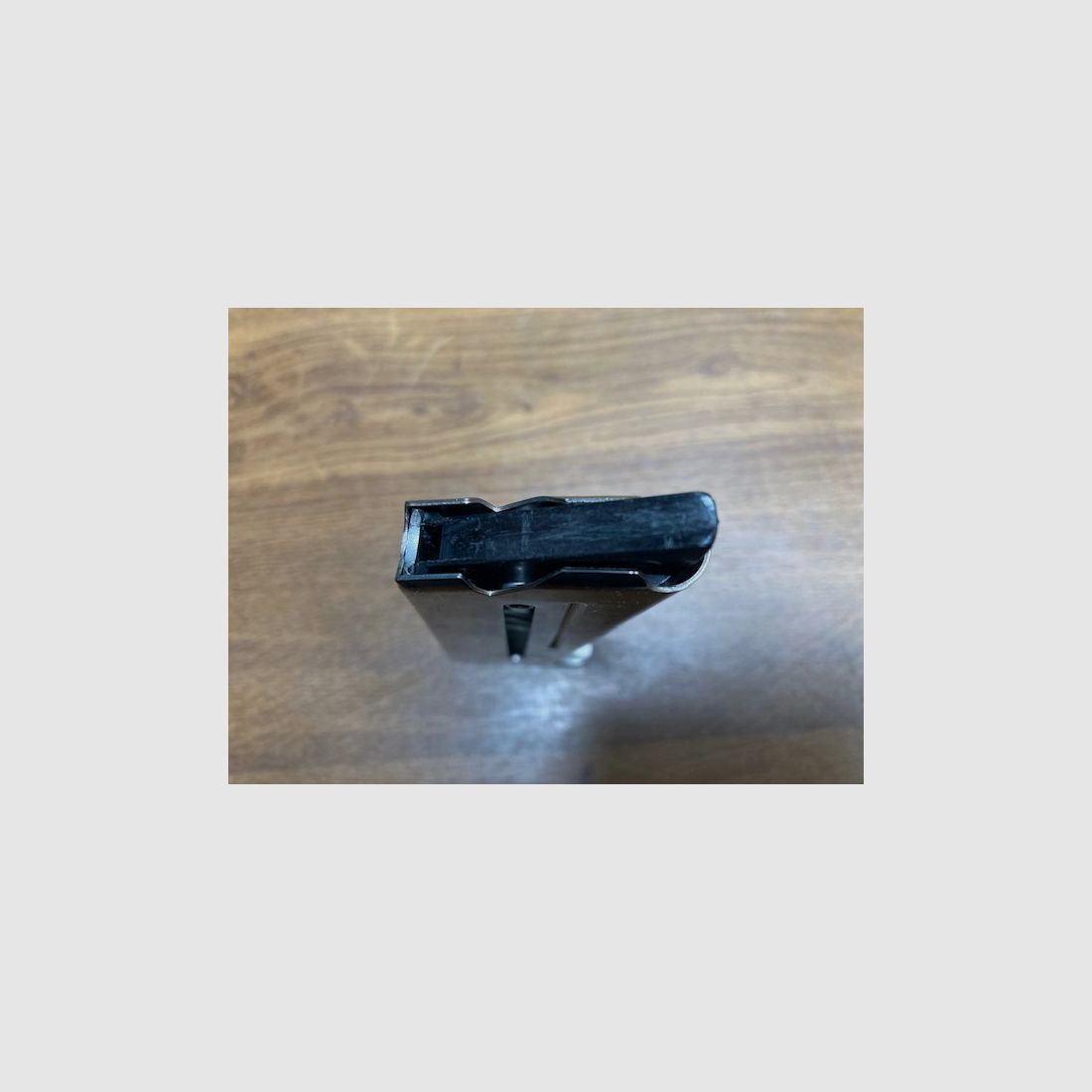 Pistola rara Coonan .357 Mag. e con la possibilità di sparare cartucce nel calibro .38 Spec.