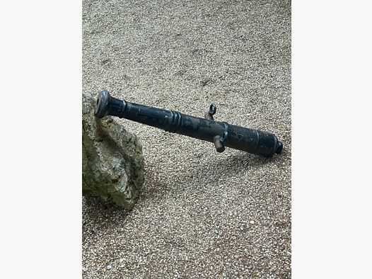 Kanone        Salut / Böllerkanone