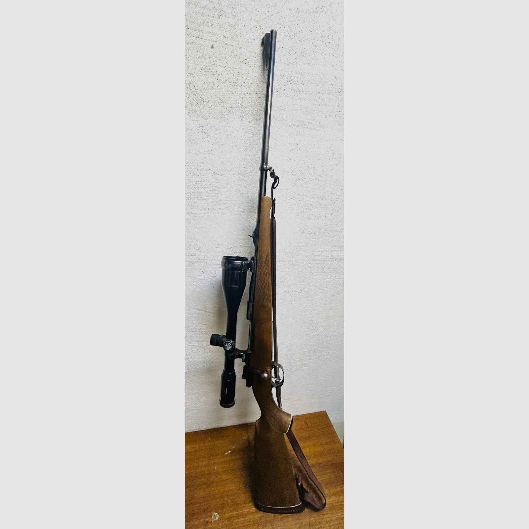 Rep.-Büchse RWS, 98er-systeem, kal. 7x64 m. Kahles Optiek