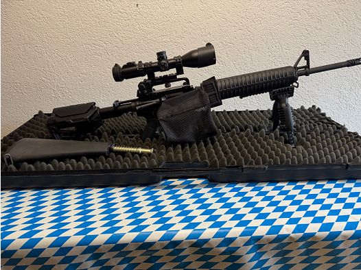Selbstladebüchse Sabre -Defence XR15 20“ ( M16) mit ZF und Zweibein