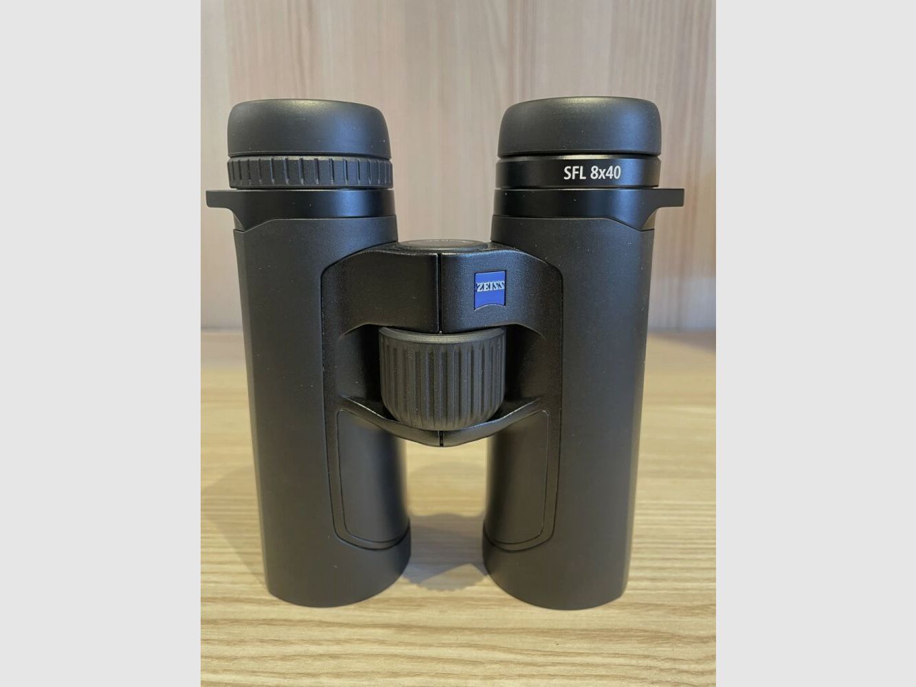 ZEISS VICTORY SFL 8x40, Bild 2 von 3