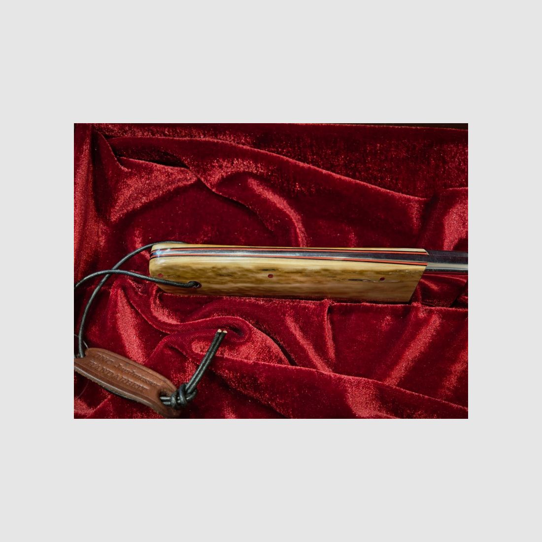 DNC "Athos" – RWL34 | Marfil de mamut | Grabado Scrimshaw Oso | Cuchillo de colección exclusivo | Cuchillo de caza, imagen 3 de 6