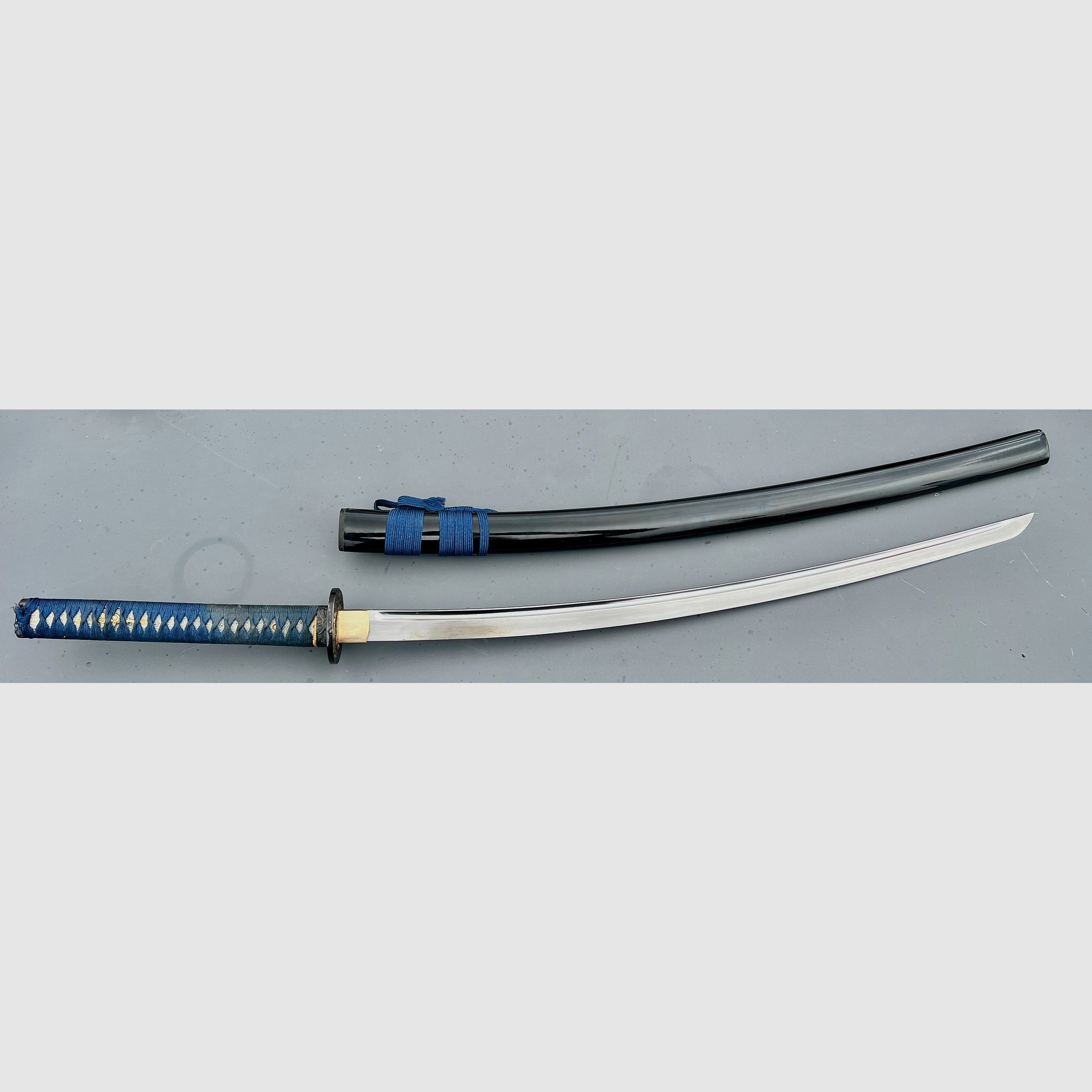 Dernière légende Mikusa 4000 Katana — 73 cm Nagasa / lame différentiée pliée / rare de collection (pas Hanwei / Paul Chen Cold Steel Tozando Nosyudo Minosaka Kaneie Yoshindo Yoshihara) Bugei Citadel première Oni Forge, image 6 sur 10