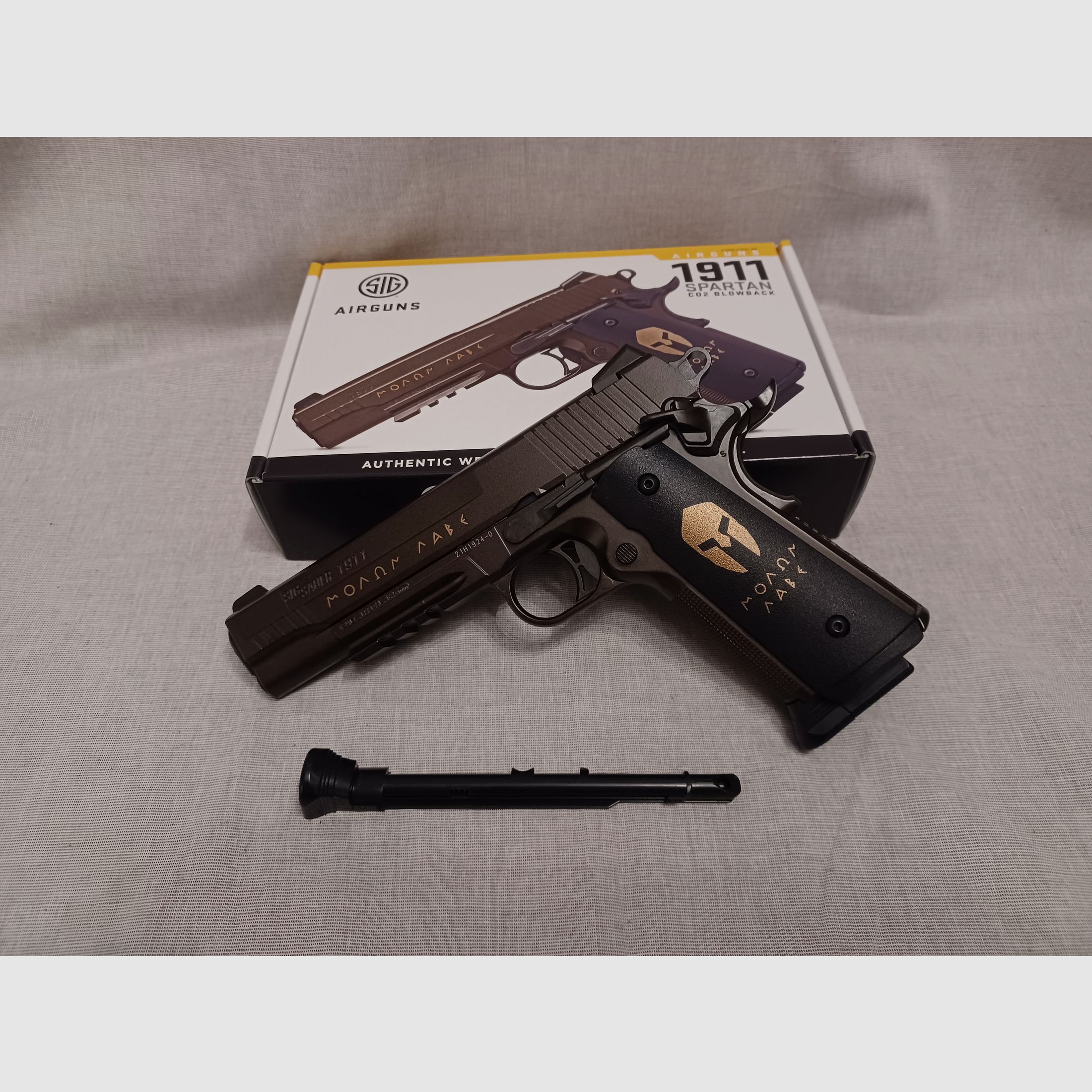 SIG SAUER 1911 Spartan / 4,5 mm BB / BlowBack / CO2 / Pistole / OVP (34)
