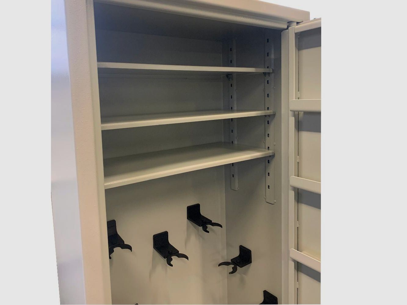 Armoire à armes HUNTER WESPENBUSSARD Cl. 1 (1700x690x410) max. 14 LW