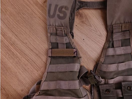 US Army FLC Transportweste / Einsatzweste – Desert Look – inkl. 3 Magazintaschen