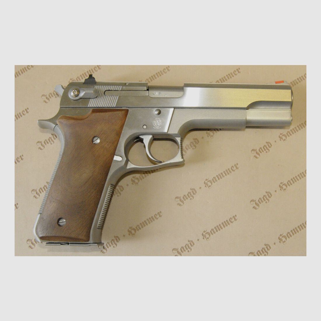 Smith & Wesson 645, zdjęcie 1 z 2