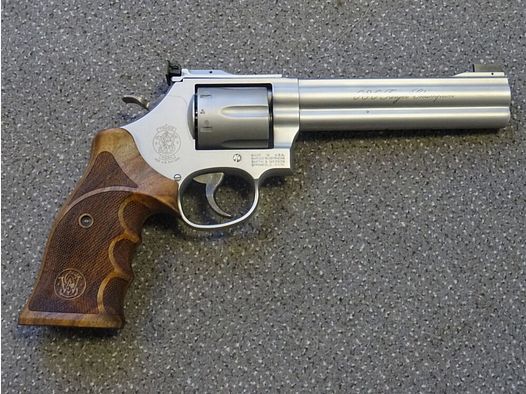 S&W SMITH & WESSON 686-6 TARGET CHAMPION 6"