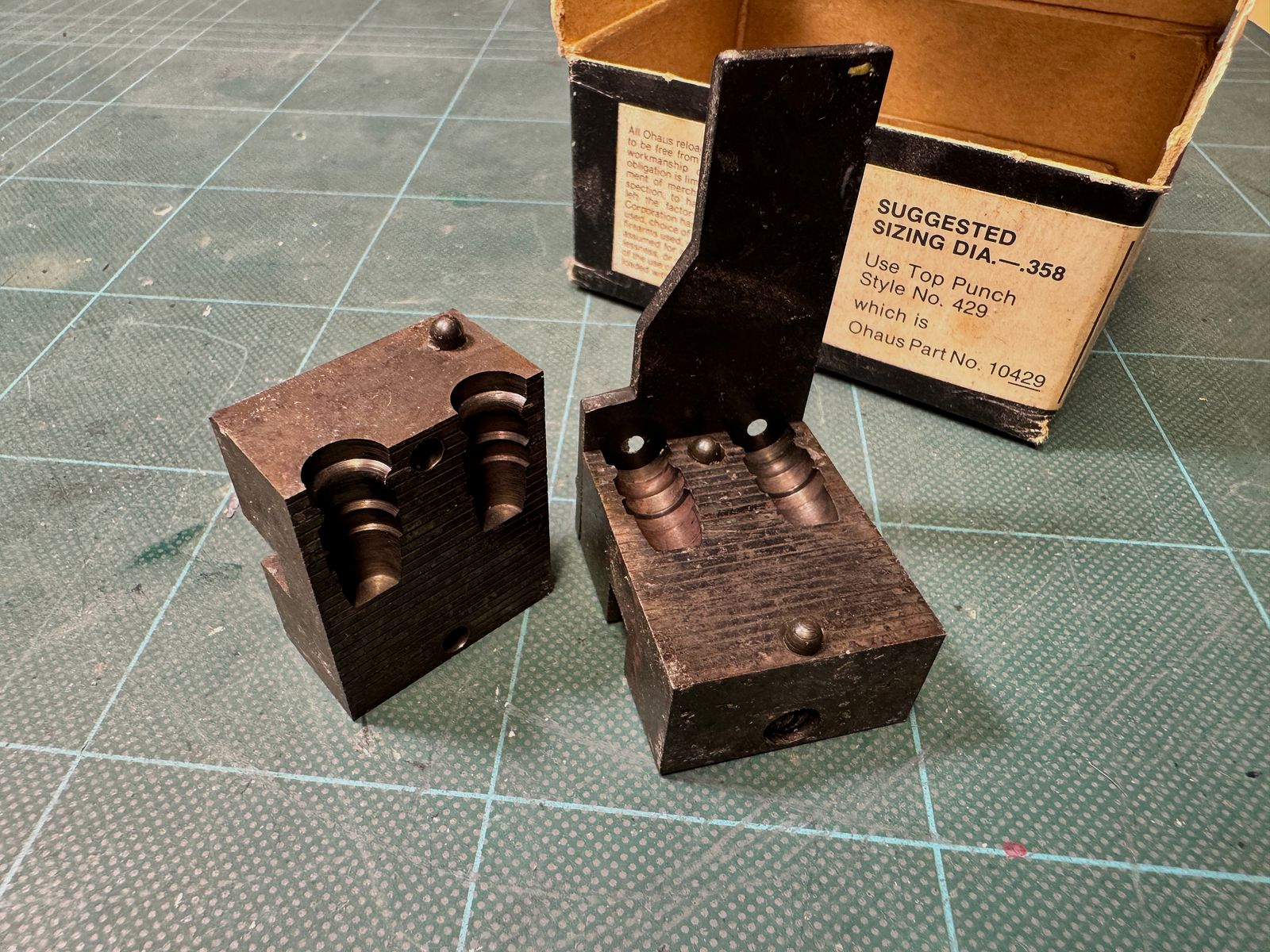 Dual Giesskokille OHAUS Bullet Mould caliber 357/ 38 168gr. Nr.38168K
