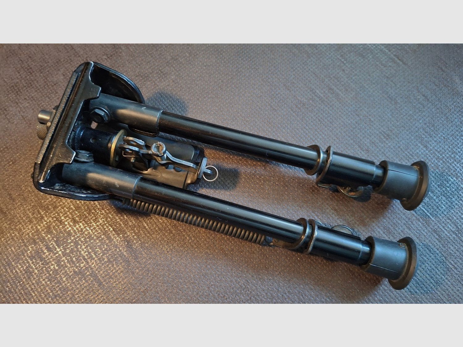 Bipod Harris S-L z funkcją przechyłu, zdjęcie 2 z 3
