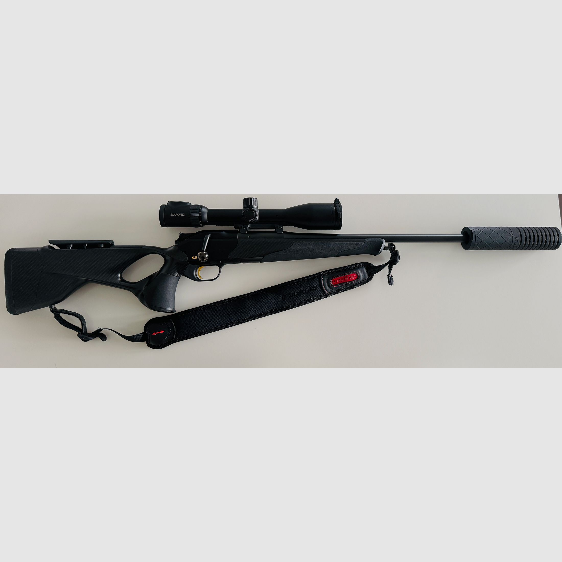 Blaser R8 Ultimate Carbon - Swarvoski Z8i 2-16x50 - Roedale Ti48