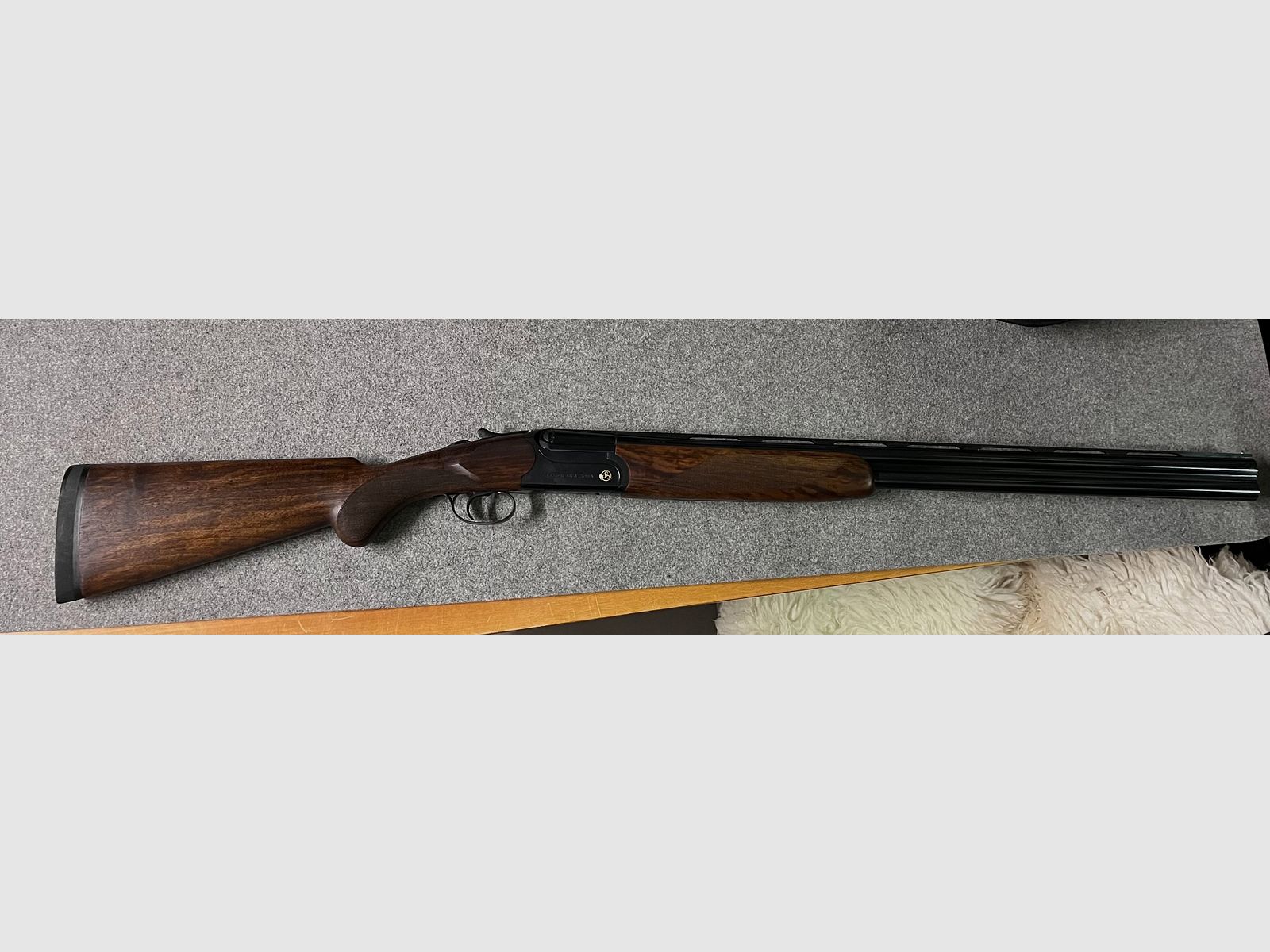 Sour Apollon double-barreled shotgun