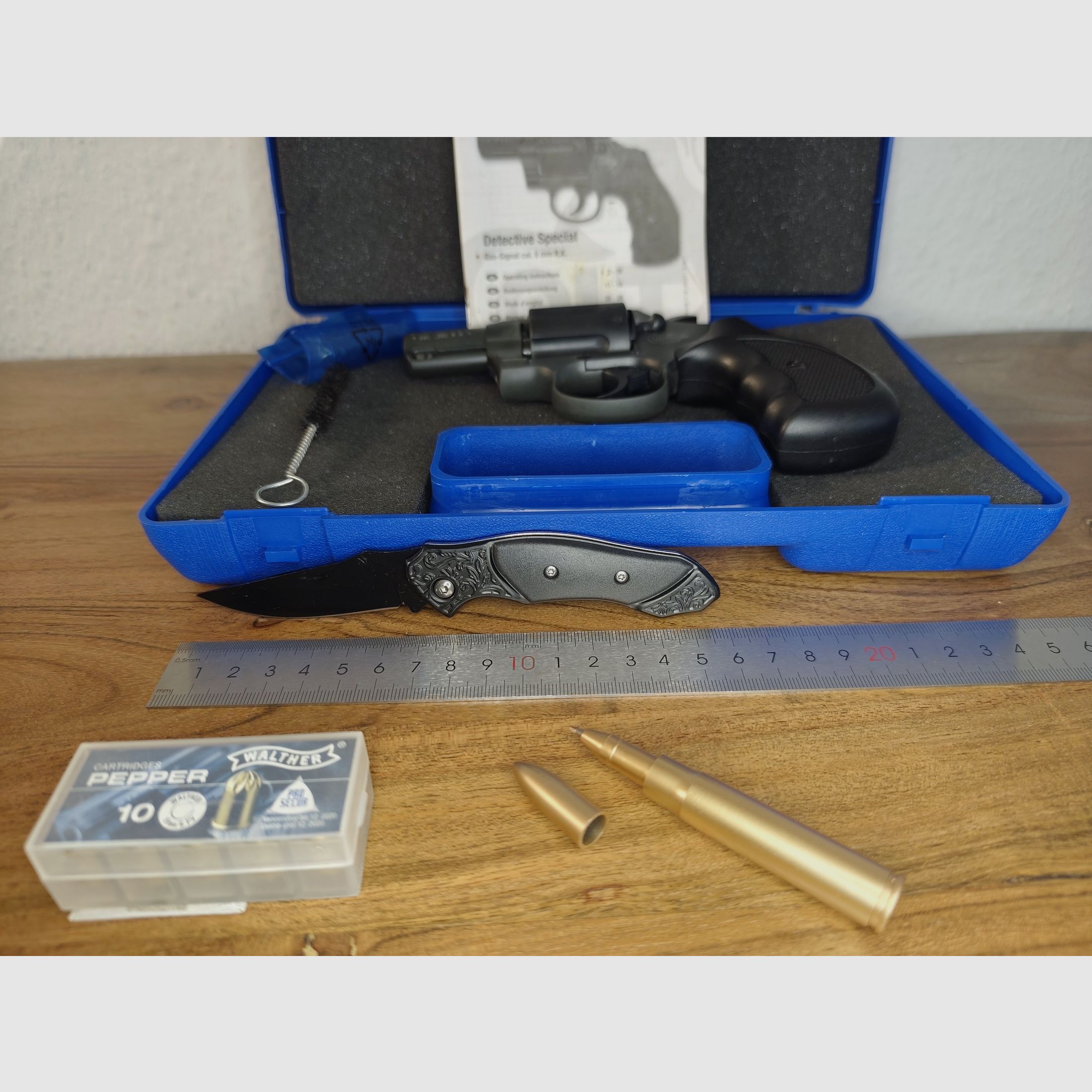 Umarex Colt Detective Spezial 9mm RK +Walther Pepper Patronen + kleines Taschenmesser