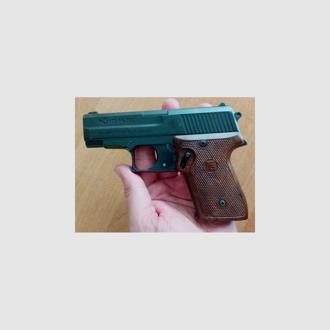 Alte Röhm RG 300 Schreckschuss Pistole Kal. 6 mm Knall Flobert