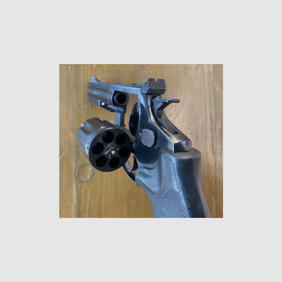 Fangschußrevolver Rossi .357Mag .357 Magnum 4"-Lauf