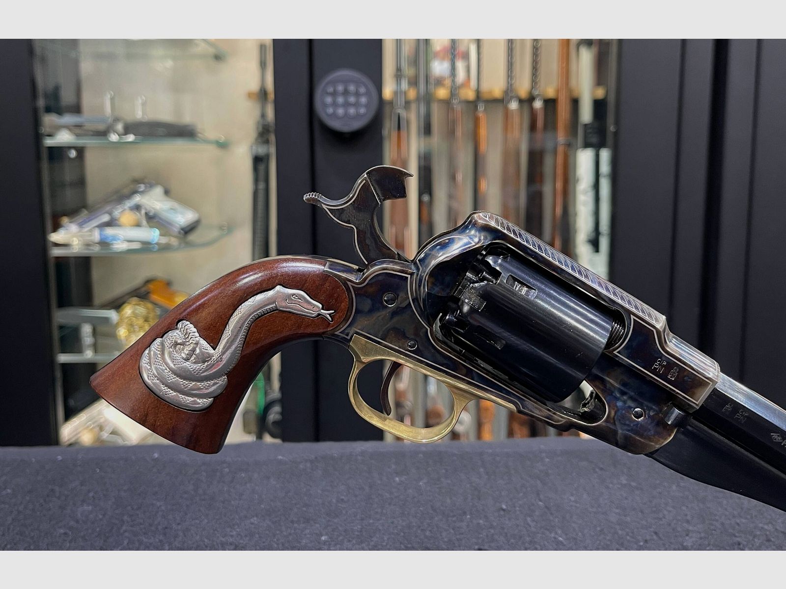 Pietta Voorlader mod. 1858 NIEUW MODEL ARMY, afbeelding 10 van 22