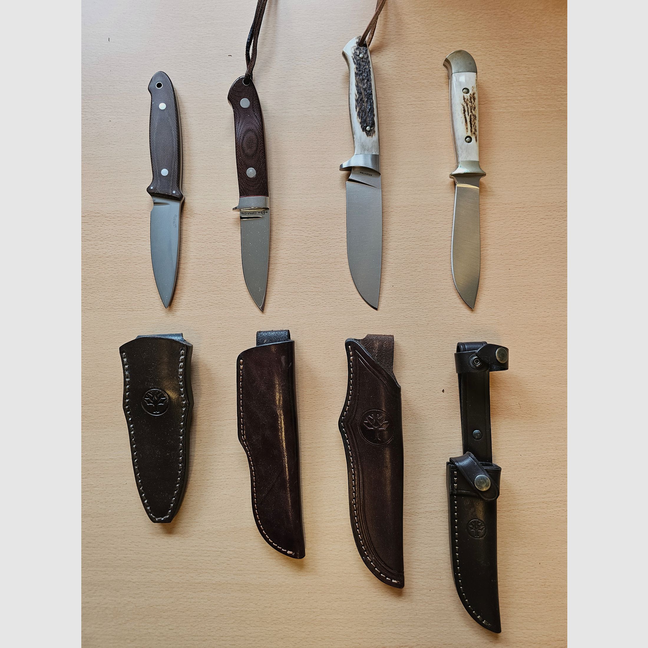 4 Jagdmesser von BÖKER im Set zu verkaufen.
