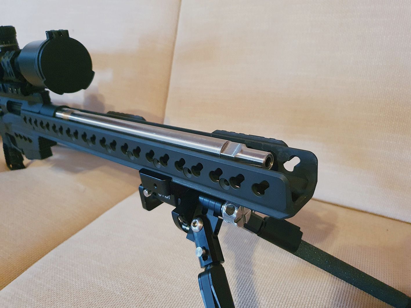 Direct beschikbaar: Speciale productie AI AT-XC Ongeschoten & Nieuw, met Custom B&T Titan-Integralsilencer (Hoofdwapen, accessoires en koffer inbegrepen. Glas/tweepoot tegen meerprijs)