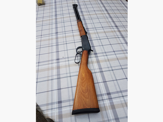 Winchester Unterhebelrepetierer abzugeben