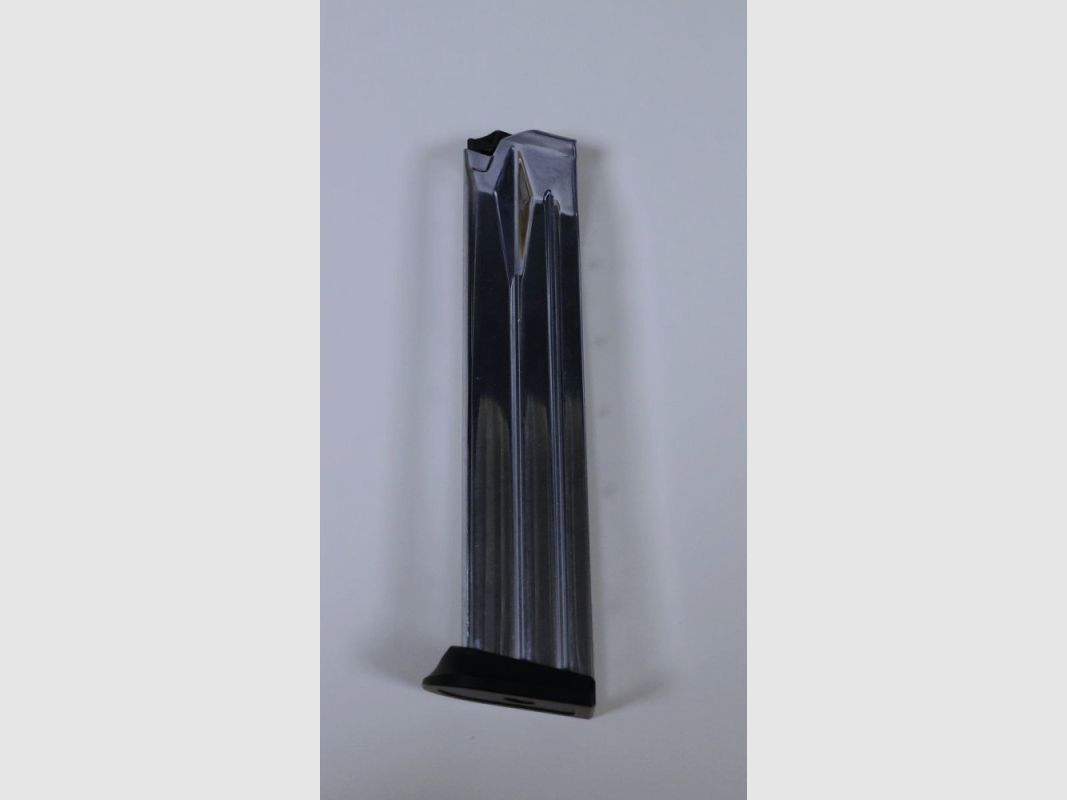 Arma Zeka Special / Giant Magazin left