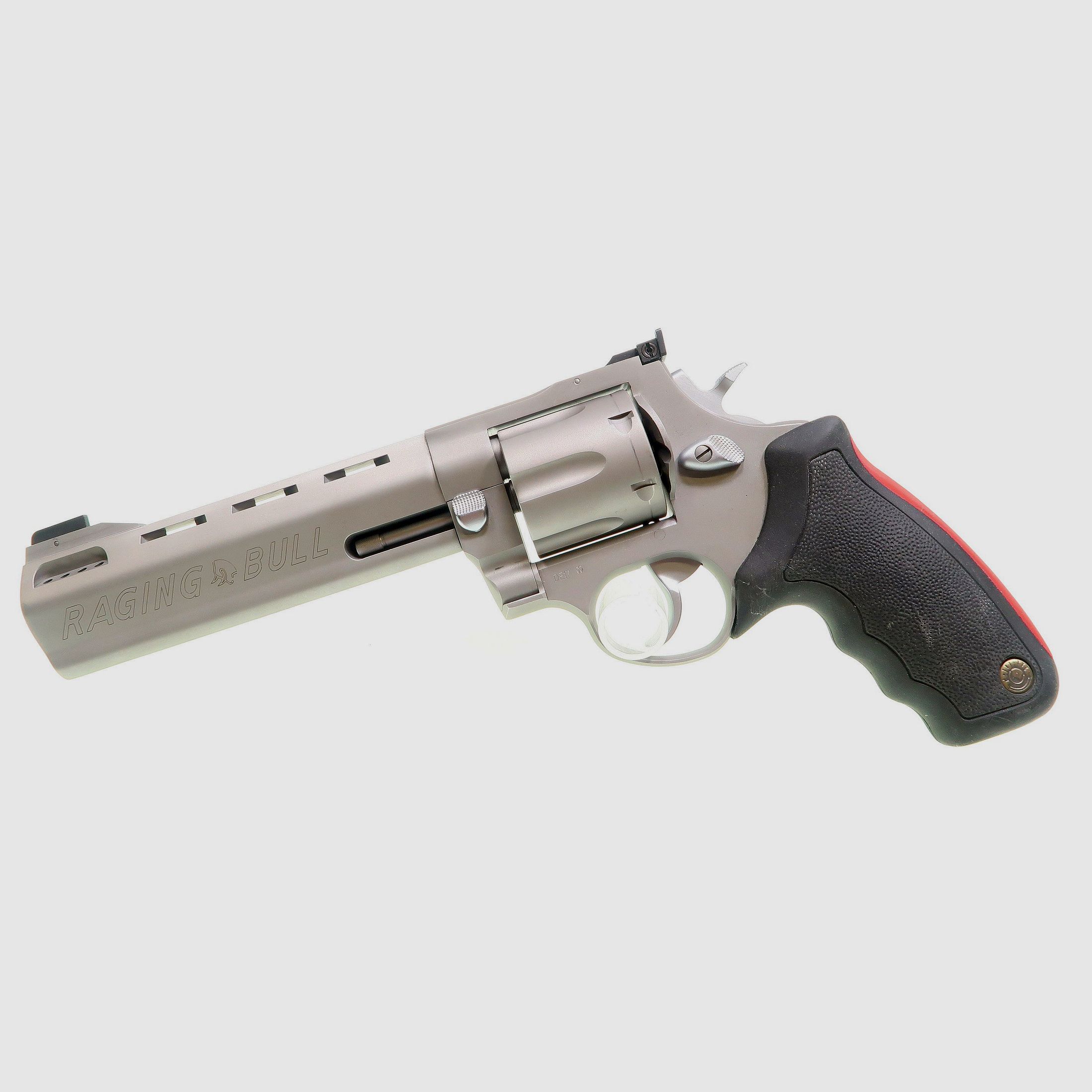 Taurus Raging Bull 44MAGNUM