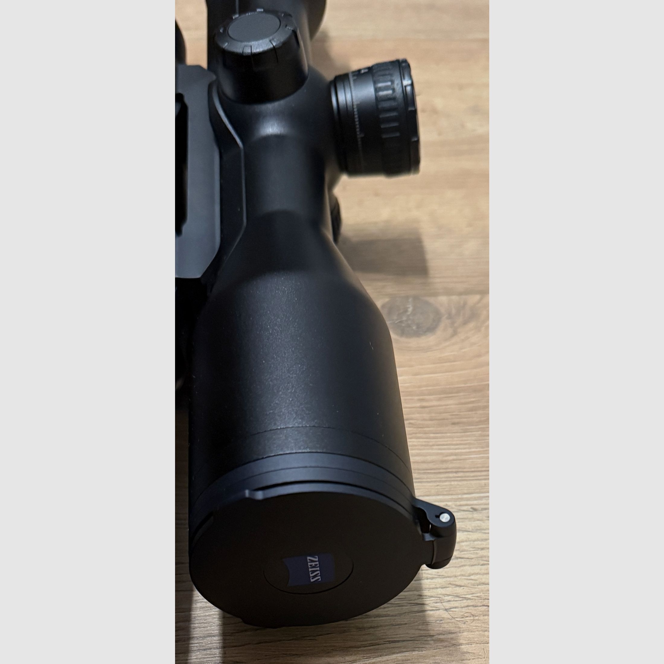 Zielfernrohr Zeiss V8 1,8-14x50 Schiene ASV Flip Cover neuwertig