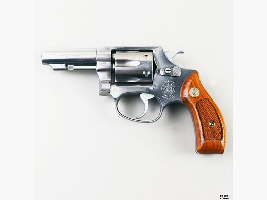 Revolver Smith & Wesson mod. 650 cal. 22 WMR ser. no. AFL0780