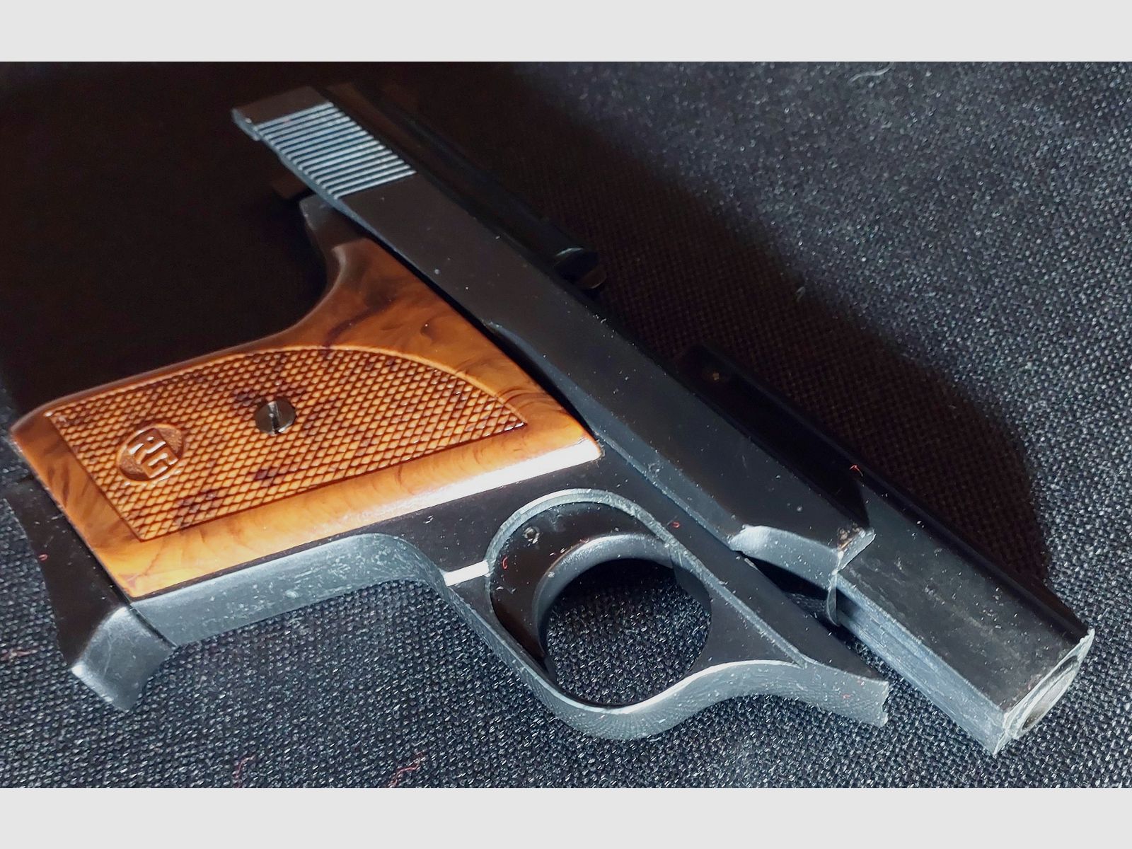 Röhm RG8 (RG 8) Pistolet à blanc Cal. 8mm OVP (PTB 154) RARE !