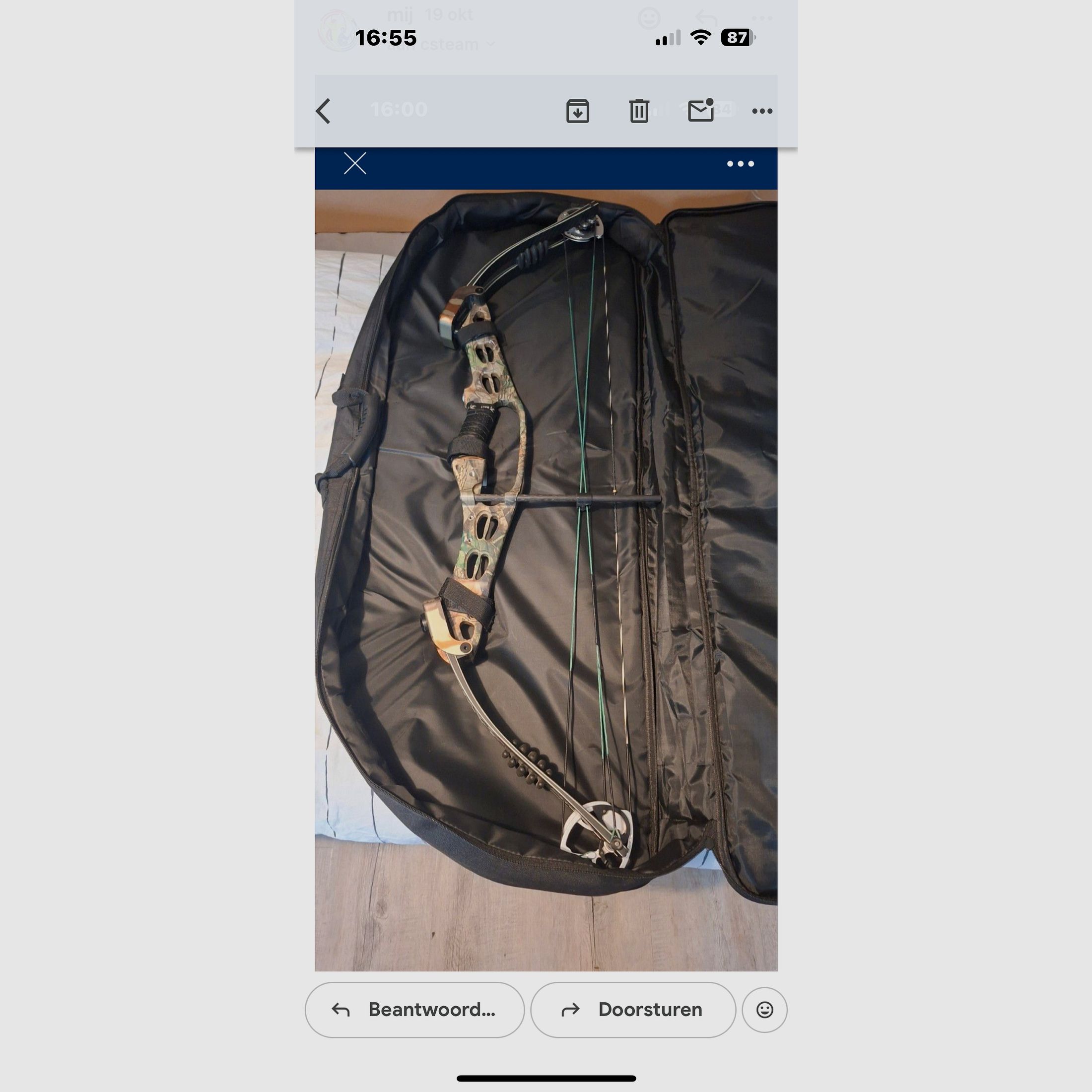 Hoyt Caribou Podium X Elite compound bow for hunting