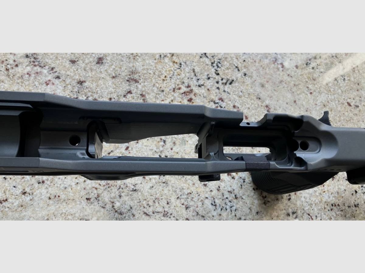 Vision Pro Chassis Remington 700 SA in grau