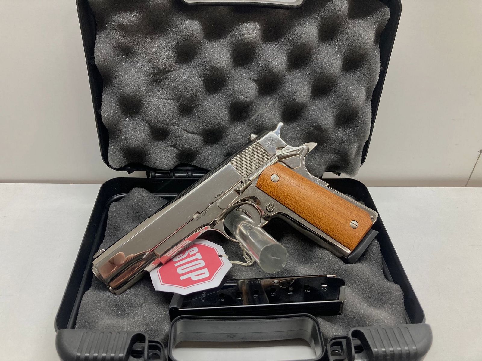 ARMSCOR 1911 A1 GI Standard «Fierté de l'Officier» 5″ | .45 ACP
