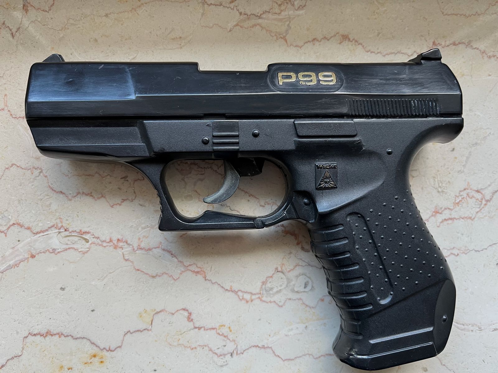 Walther P99 