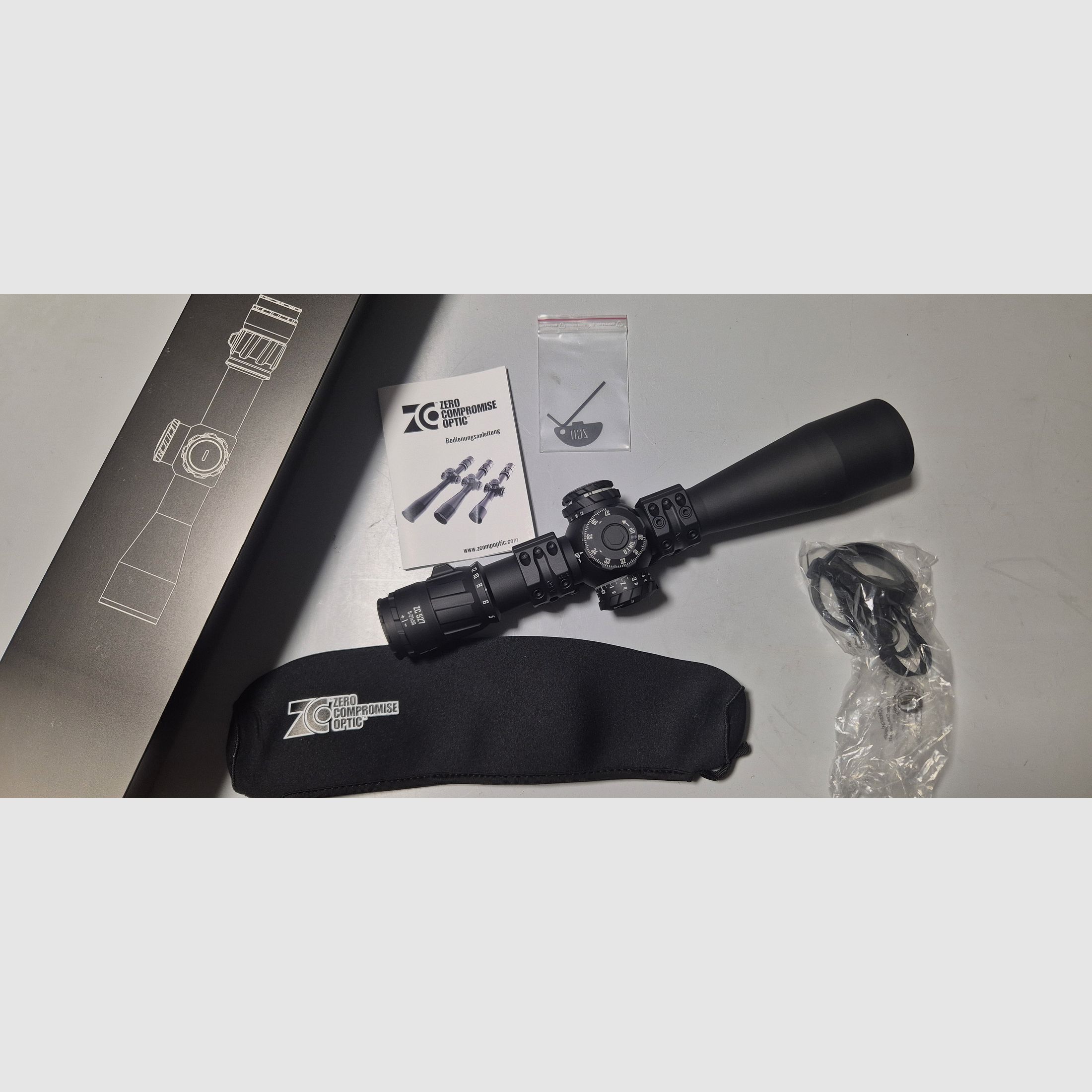 ZCO Zero Compromise Zielfernrohr ZC527 5-27x56 ccw, 10 MIL Turm; NEU 
