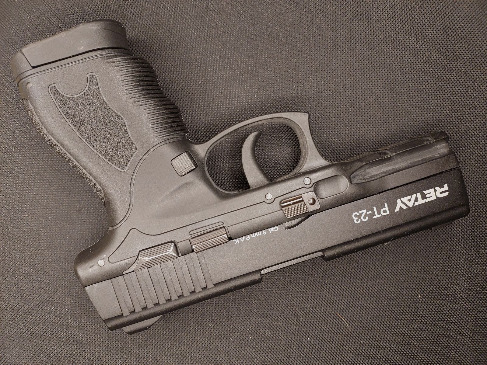 Retay PT-23 Pistola 9mm P.A.K. niquelada (PTB 1077), imagen 6 de 7