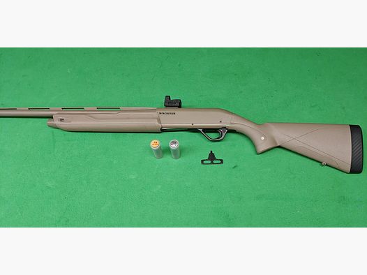 Winchester SX4FDE 12/76 mit Rotpunkt
