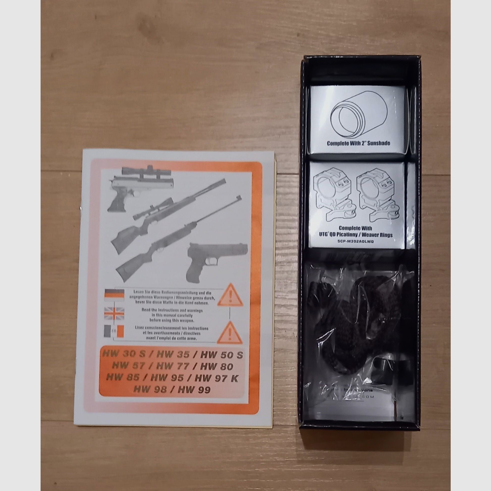 Fucile ad aria Weihrauch HW 77 KT calibro 4,5 mm con calcio forato, silenziatore e ottica