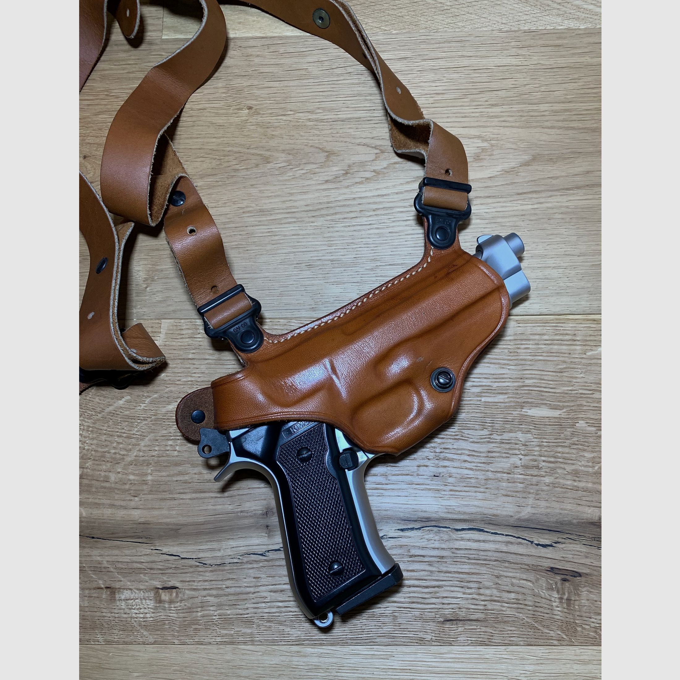 Galco shoulder holster MIAMI CLASSIC suitable for the Beretta Mod. 92 / 92F, WITHOUT pistol