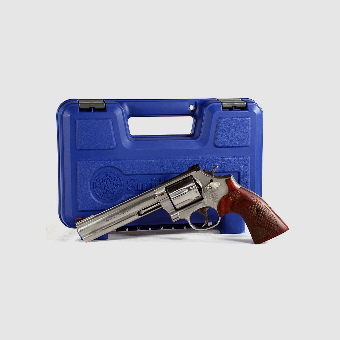 Smith & Wesson 686 Plus DeLuxe 6"