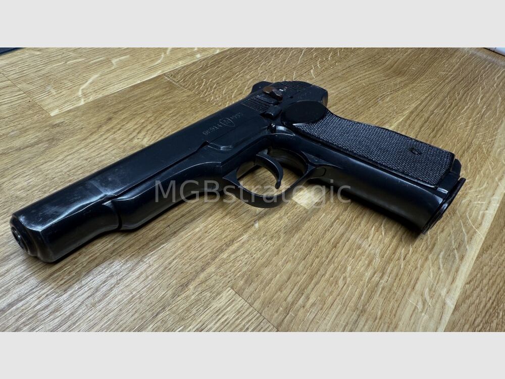 Stetschkin APS - halbautom. Pistole 9mm Makarov mit Schaft