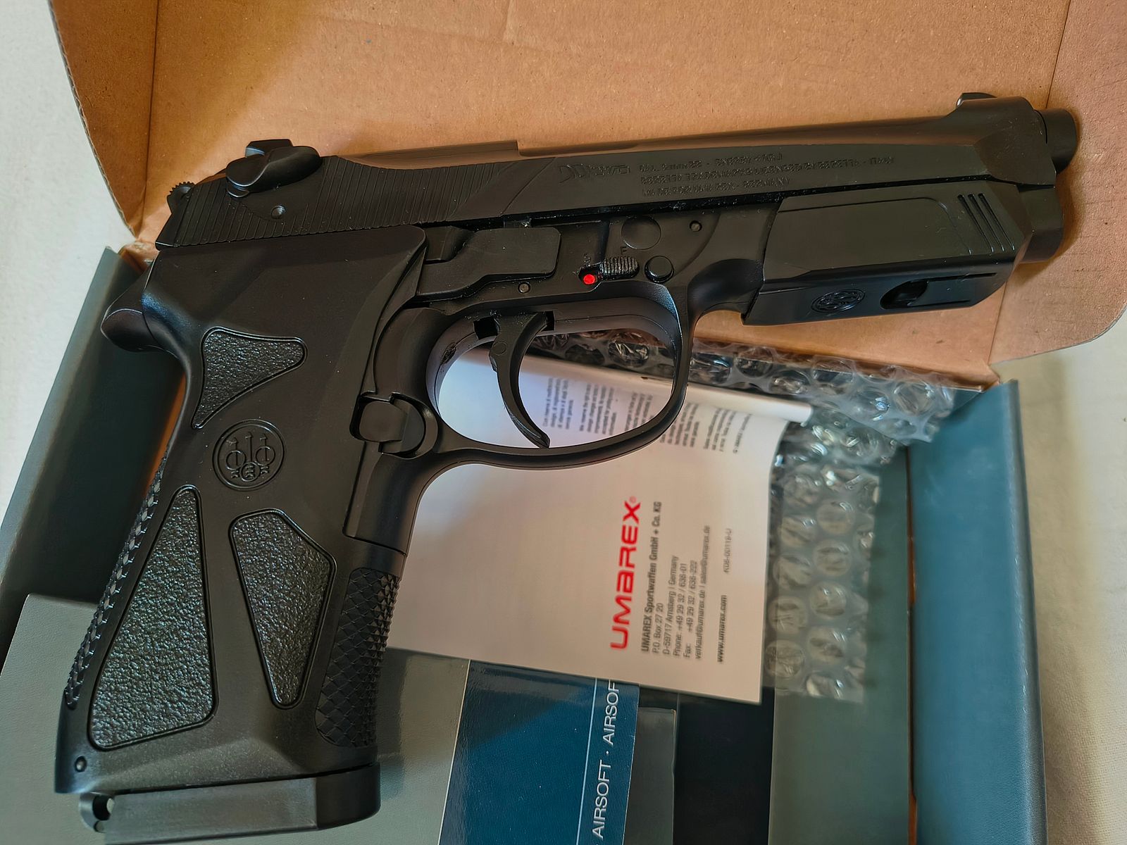 Umarex Beretta 90two Airsoft Pistole (Preis VB)