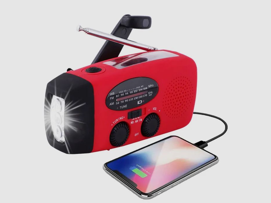 Crank radio FM/AM with power bank and solar charging