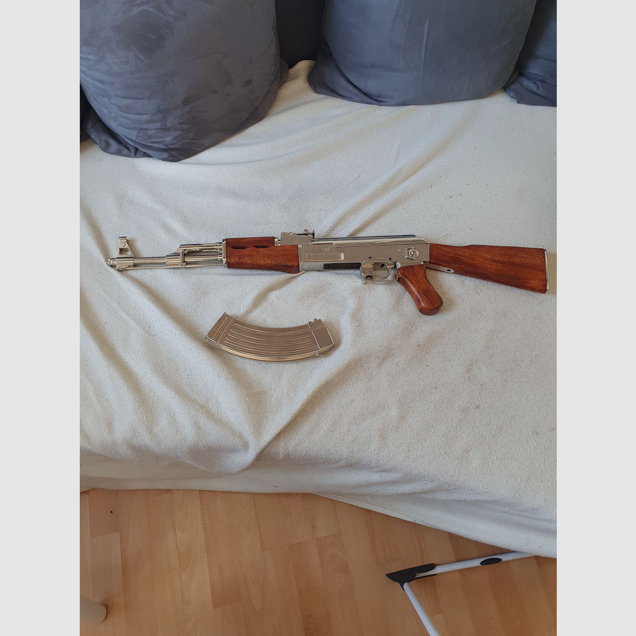 AK 47 DEKO Gewehr TOP Zustand 