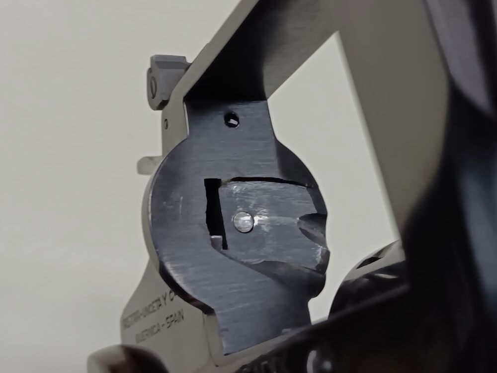 Astra Unceta - Guernica Spain Cadix