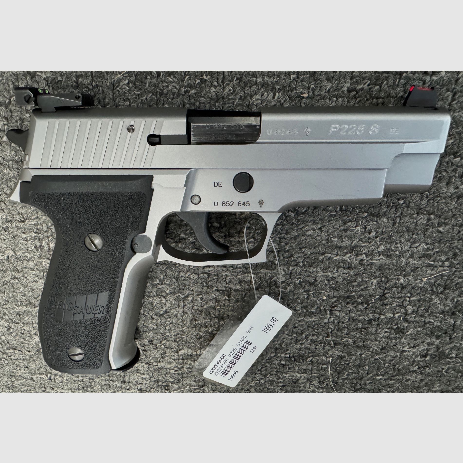 SIG Sauer P226 Stainless 9mm