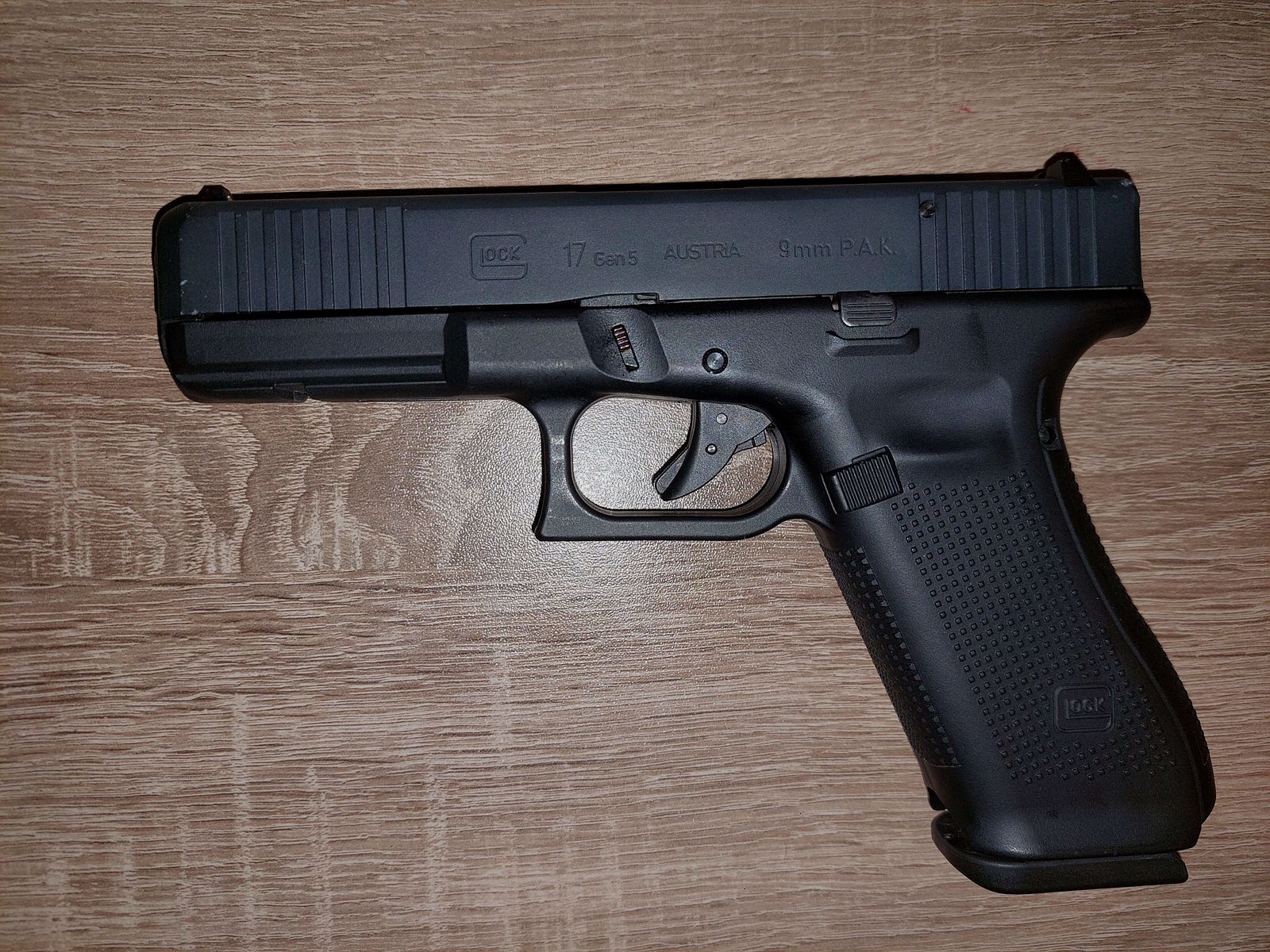 Glock 17 Gen 5 (SV) | 9mm P.A.K.