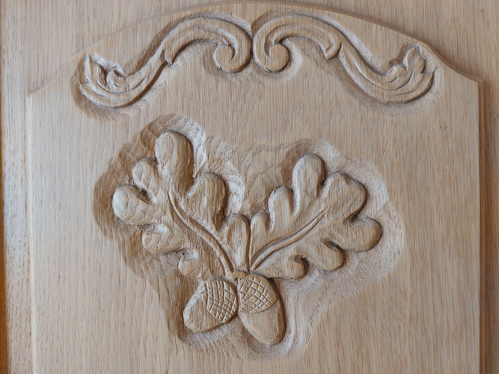 Jagdschrank Waffenschrank Schrank Eiche hell massiv Landhaus-Stil 180x140x55cm ggf. mit Tresor